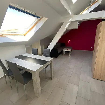 דירה Ferien-& Monteurwohnung Zentral 2