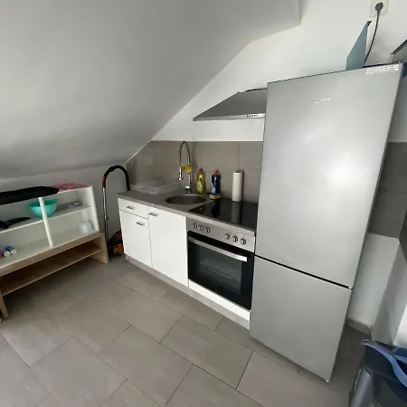 Ferien-& Monteurwohnung Zentral 2