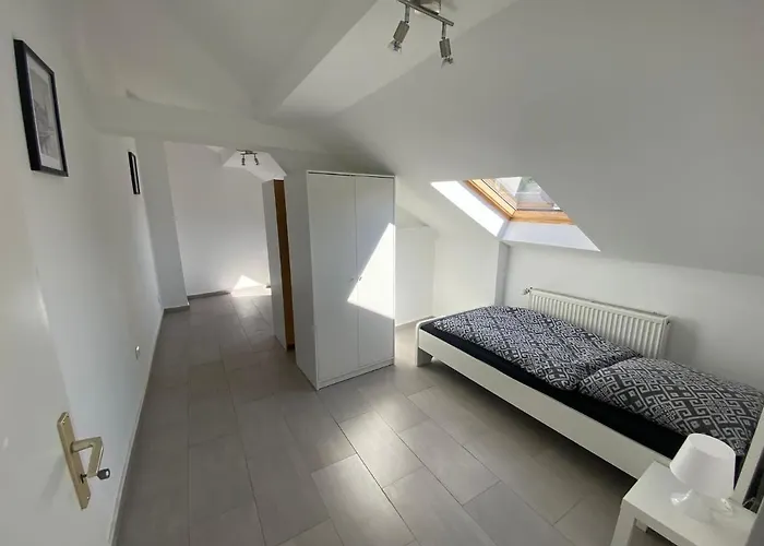 Ferien-& Monteurwohnung * Ubach-Palenberg